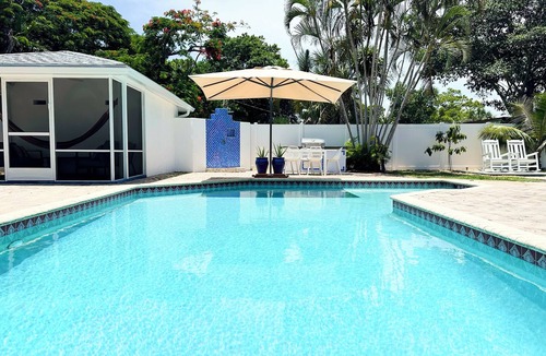 South Corals House | Casa Las Plumerias: Heated Pool - BBQ - 1/3 acre yard