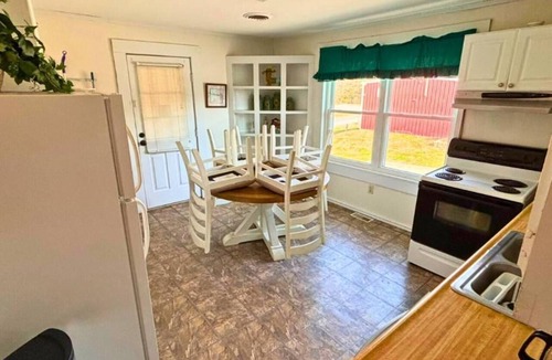 Cave Spring Cabin | Cedar Creek Outdoor Center