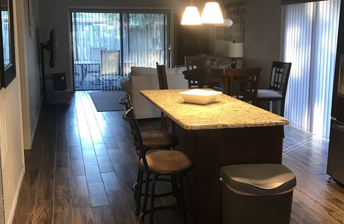 Lake Somerset House | Centrally located between Orlando and Tampa. Short drive to major theme parks.