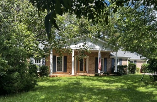 Athens House | Centrally located classic Athens home