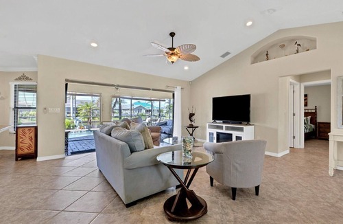 Charlotte Harbor Villa | Charlotte Harbor Area Villa 3 Bed 2 Baths #9381