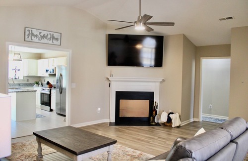 Five Forks House | Charm, Convenience, Comfort & Cleanliness in this delightful Simpsonville home!