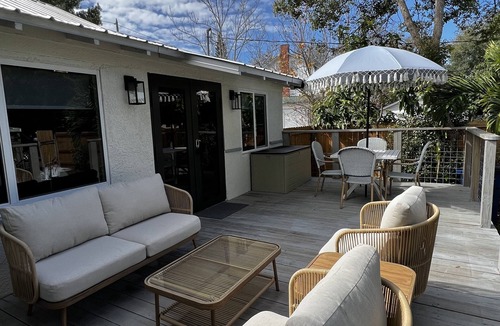 Sebring House | Charming 1920s Bungalow- stay where HGTV's Hometown Takeover stayed!