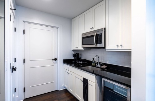 Lake Alfred Cottage | Charming 1BR/1BA Duplex on Lake Alfred