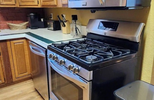 Paducah Apartment | Charming 2-bedroom apartment in Historical Lowertown Art District Paducah