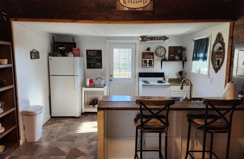 Franklin House | Charming 2 Bedroom Cottage in Franklin
