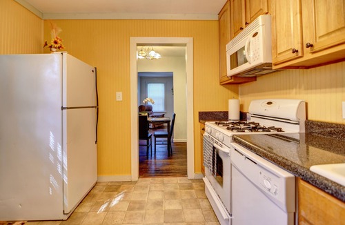 Valdosta House | Charming 2-bedroom home with AC in Valdosta