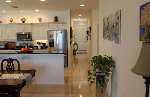 Deep Creek Apartment | Charming 2-bedroom apartment | beautiful lake front with WiFi in Punta Gorda