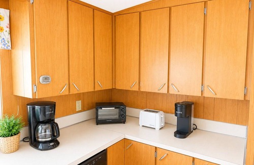 Allandale House | Charming 2BR/1BR mobile home with WiFi in Port Orange