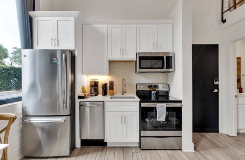 Faubourg Marigny Hotel | Charming 2BR loft between French Quarter & Marigny. Steps to Frenchmen jazz.