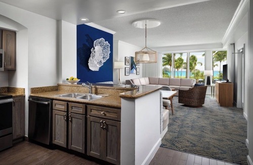 Palm Beach Shores Villa | Charming 3-bedroom villa oceanfront in superb Palm Beach Shores April 12-19