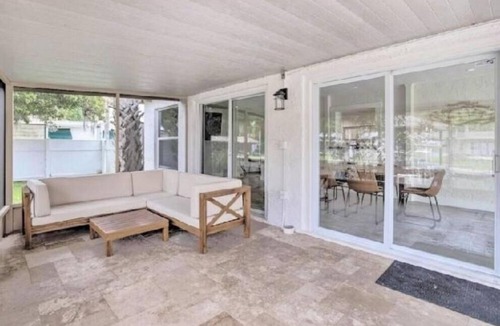 Springs at Kings Bay House | Charming 3-bedroom waterfront house with dock in Crystal River