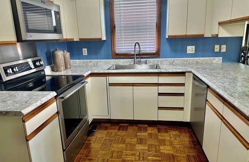 Williamsburg House | Charming 3-bedroom rustic bungalow in tranquil Williamsburg sleeps 10
