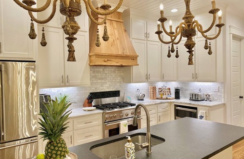 Oxford House | Charming 4 bdrm home perfect for Ole Miss getaway