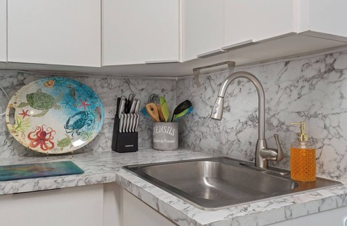 Key Largo Cottage | Charming and Cozy ,2/2 in Key Largo,Where Island Vibes and Adventures Await You.
