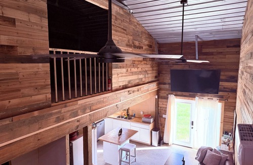 Grady House | Charming and quiet 1-bedroom loft barndominium on 12 acres with RV hookups