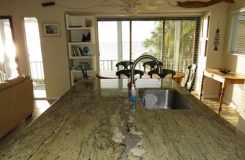 Buccaneer Point House | Charming Beach Cottage, Spectacular Sunsets, Wide Water to Everglades