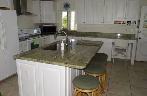 Buccaneer Point House | Charming Beach Cottage, Spectacular Sunsets, Wide Water to Everglades
