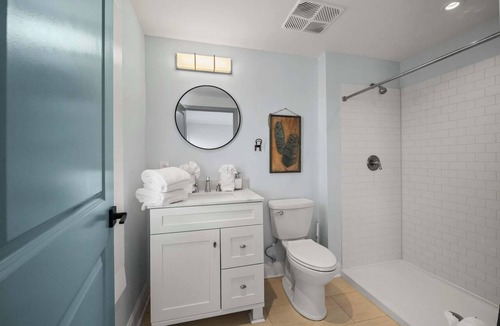 Conway Condo | Charming Conway Loft in Downtown Conway