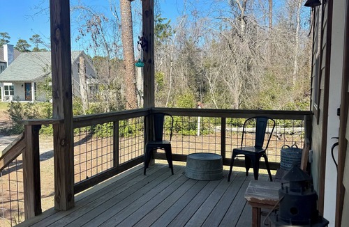 St. Simons Island Cottage | Charming cottage with AC, WiFi, relaxing decks in soothing St. Simons Island