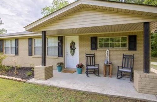 Belle Mina House | Charming country stay with fenced yard & modern comfort