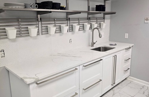Stone Mountain Apartment | Charming full featured 2-bedroom apartment with WiFi in Stone Mountain!