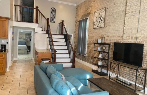 Algiers Point Apartment | Charming Historic Gem