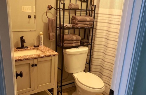 Algiers Point Apartment | Charming Historic Gem