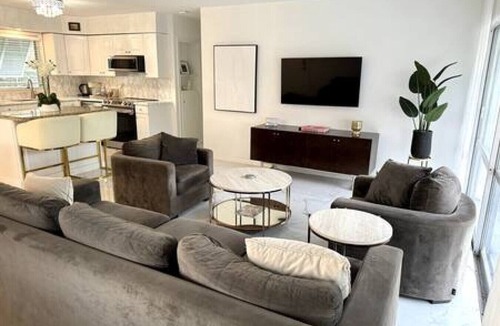 Parker Ridge House | Charming Home near Shops & Beach