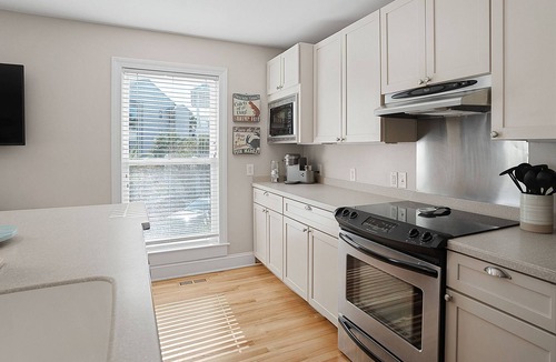 Oceanmarsh Subdivision House | Charming Ocean View Retreat- Steps to the Beach and Pool- Resort-Style Amenities