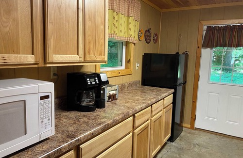 Millersville Cabin | Charming Secluded Getaway Cabin within minutes of amenities