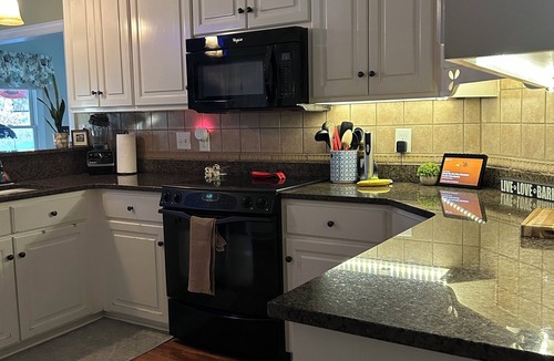 Augusta House | Charming spacious home nestled on a private lot minutes away from the Masters