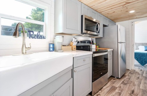 Guntersville Cottage | Charming Tiny Retreat Near Lake Guntersville