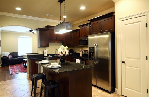 Oxford House | Charming Townhome - Brighton Villa