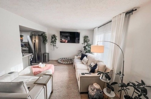Sandy Springs House | Charming townhome minutes from Midtown ATL
