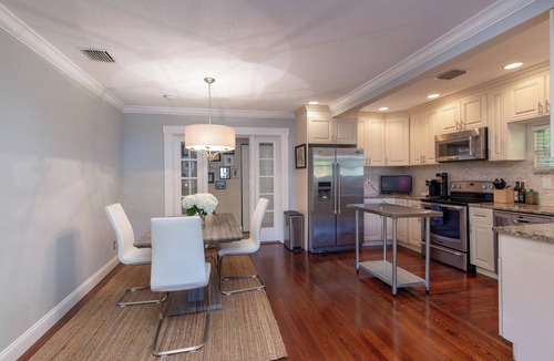 Southside House | Charming West Palm Beach Bungalow With Pool