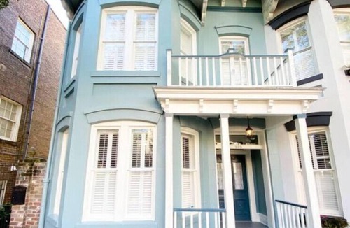 Historic Downtown Savannah Villa | Chatham House - Historic 3 Bedroom on Chatham Square