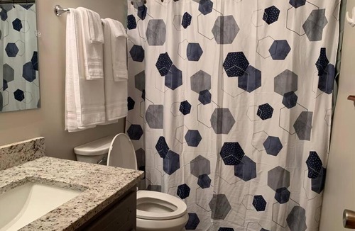 Mount Berry Apartment | Cheerful 2-bedroom 2 bath entire home West Rome