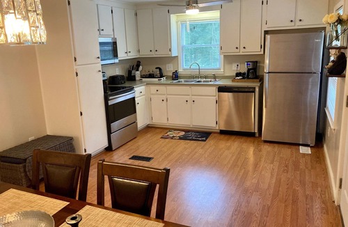 Fair Play Cottage | Cheerful cottage on a lake, Covered Dock, 3BD, 2BA