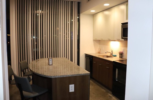 Westside Apartment | Chef Kay's Modern Midtown Gem