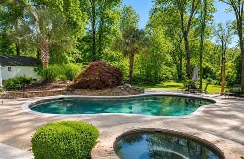 Griffin Villa | Chef's Château Suite A | King Bed, Pool + Hot Tub