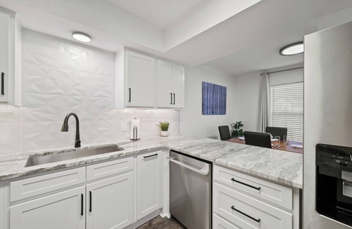 Dunean Condo | Chefs Kitchen, King Beds, Smart TVs. Close to downtown! Dead End Street