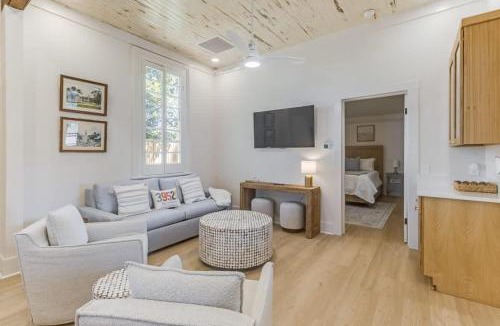 Old Town House | Chelle's in Bay St Louis