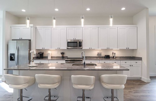 Gulfport House | Chic Coastal Haven + Walk to Beach + Rest + Casino