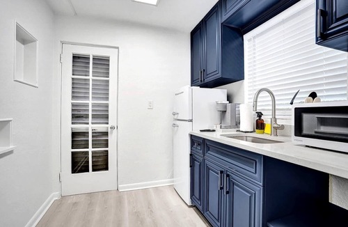 Lake Worth Apartment | Chic Studio | Walk to Downtown Lake Worth Beach