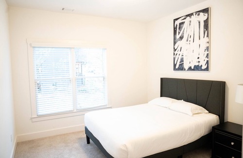 Atlantic Station Area House | City Escape : ATLANTIC STATION