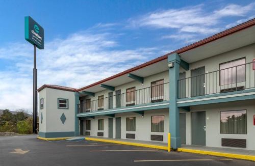 Kimball Hotel | Clarion Pointe Kimball By Choice Hotels