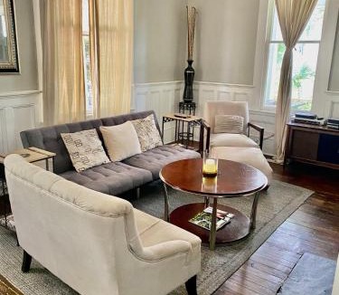 Valdosta House | Classic/Modern Downtown Home