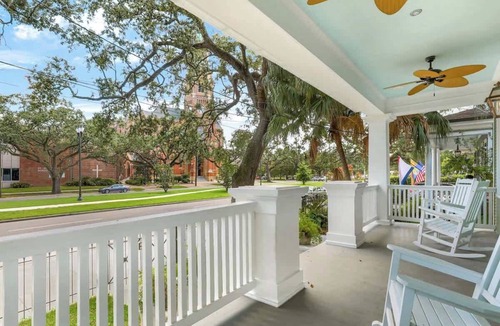 Touro House | Classy Upscale Home | Perfect Uptown Location