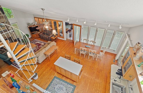 Jasper House | Clear Creek Escape - double decker dock, NEW green fishing lights!